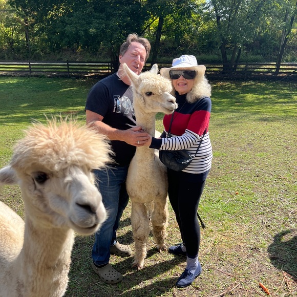 Meet your Posher, Stephanie - Picture 17 of 17